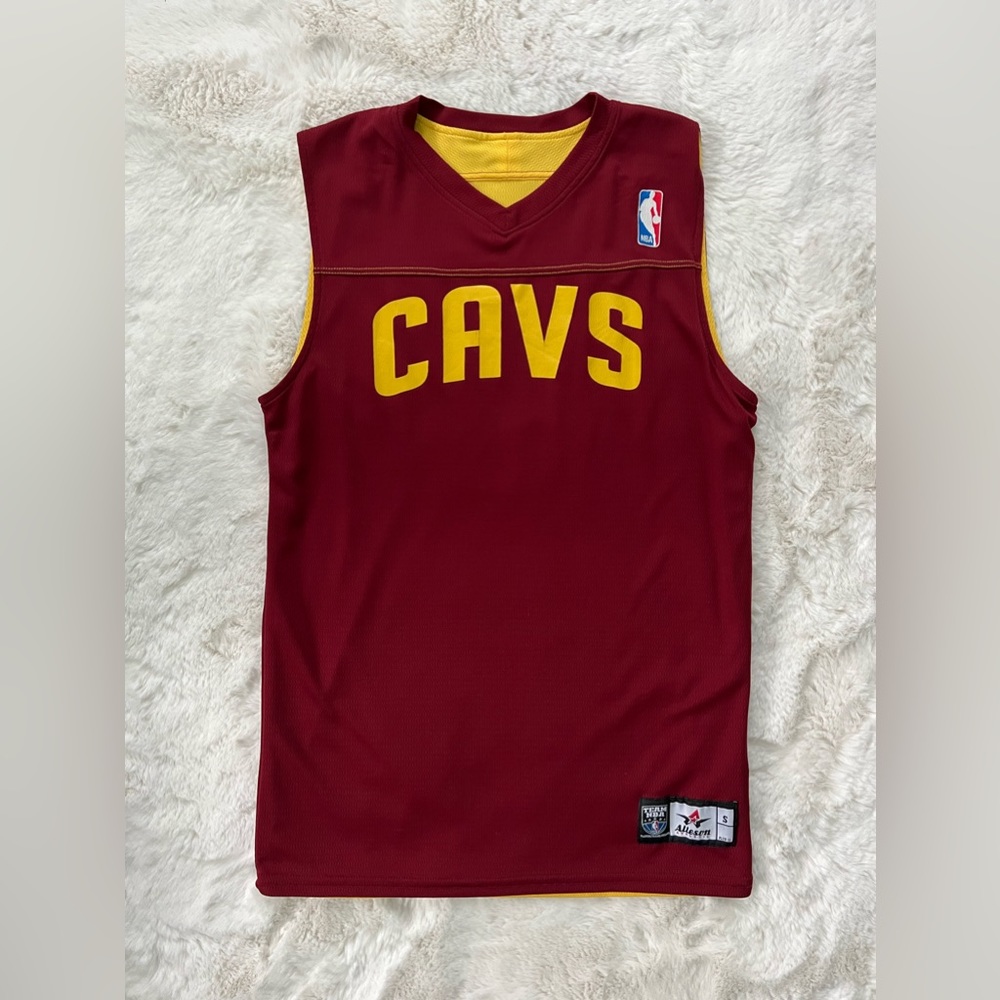 Cavs Jersey | Men’s small